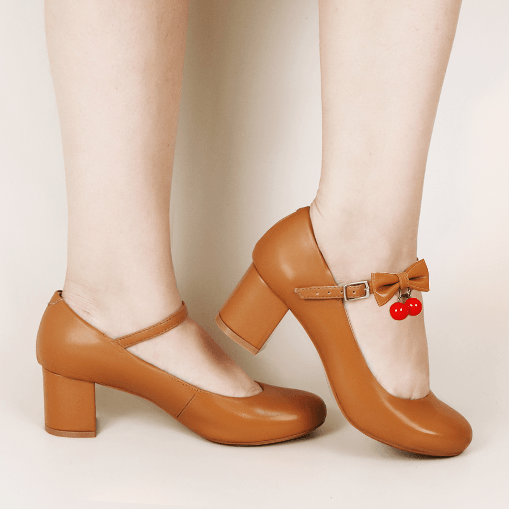 Pump Média Alice Cherry Vegan Verniz Ambar - Lolita Pimenta